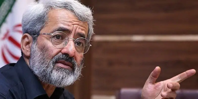 سلیمی نمین: مهدی نصیری، جزئیات زندگی خصوصی مخملباف و مادرش را منتشر کرد که اخلاقی نبود