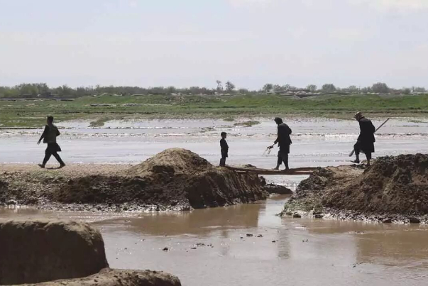 سیل و بارندگی شدید در افغانستان 14 کشته برجای گذاشت