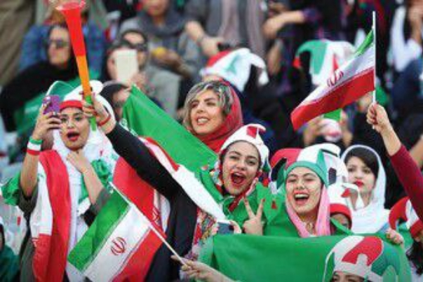 زبان گفت و گو با دختران ایرانی را بیاموزیم
