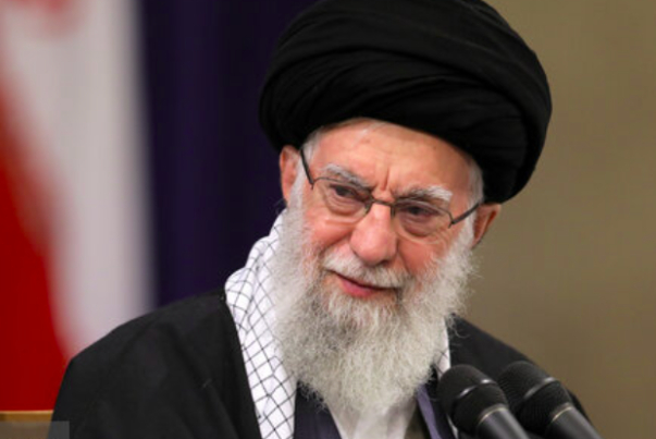 Leader advises reciters to get Qur'an messages to listeners