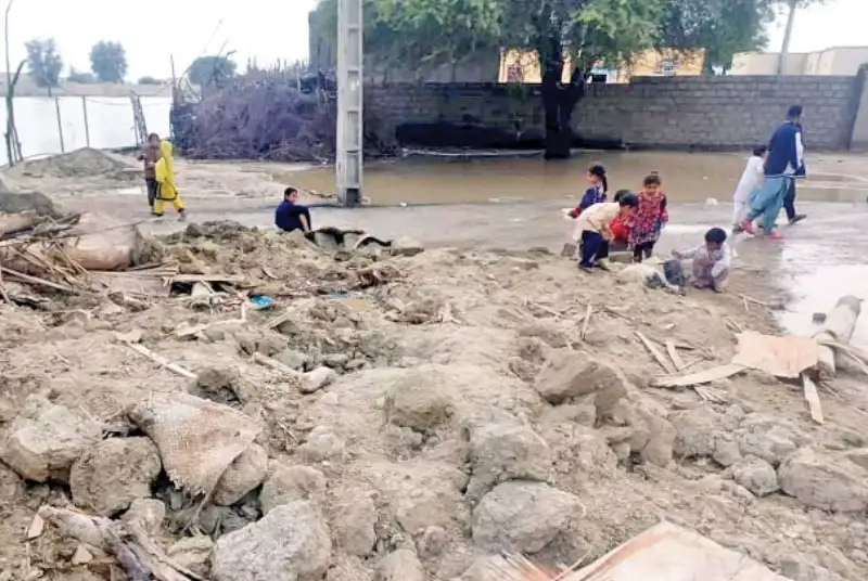 واریز مستمری فوق‌العاده به مددجویان سیل‌زده در سیستان و بلوچستان
