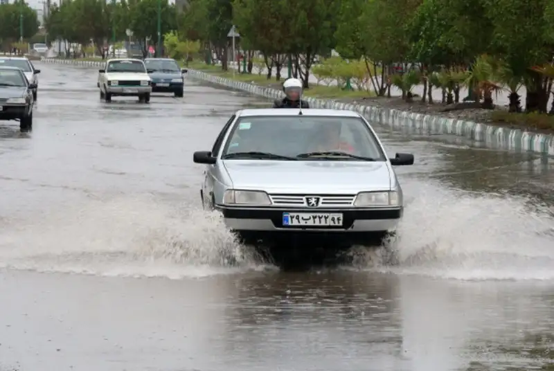 به دلیل بارندگی شدید و آبگرفتگی/ بوستان‌های مشهد تعطیل شد