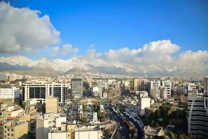 کیفیت هوای تهران همچنان روی وضعیت قابل قبول