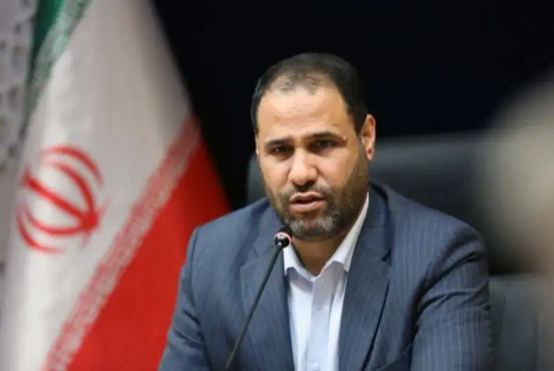 هیچ سندی را در کنار سند تحول بنیادین آموزش‌وپرورش نمی‌گذاریم