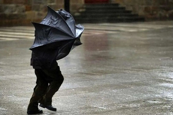 هشدار وزش باد شدید لحظه‌ای در تهران