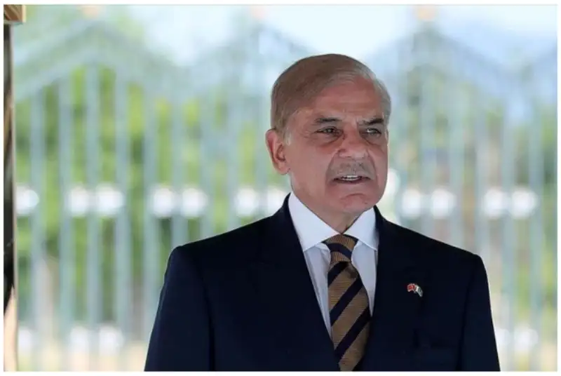 شهباز شریف؛ نخست وزیر  پاکستان در سفارت ایران+ فیلم