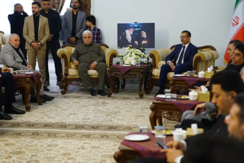 رئیس الحشدالشعبی به سفارت ایران رفت