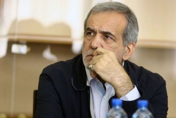 مسعود پزشکیان برای کاندیداتوری ریاست‌جمهوری اعلام آمادگی کرد
