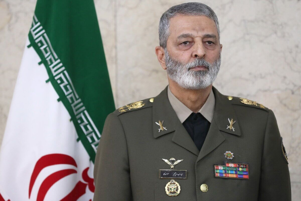 القائد العام للجيش يعزي بوفاة والدة السيد حسن نصر الله