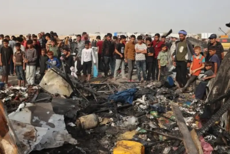 اسرائیل بار دیگر به آوارگان در رفح حمله کرد/ 20 فلسطینی شهید شدند