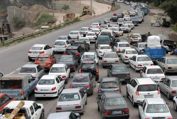 ترافیک در جاده چالوس و هراز سنگین شد