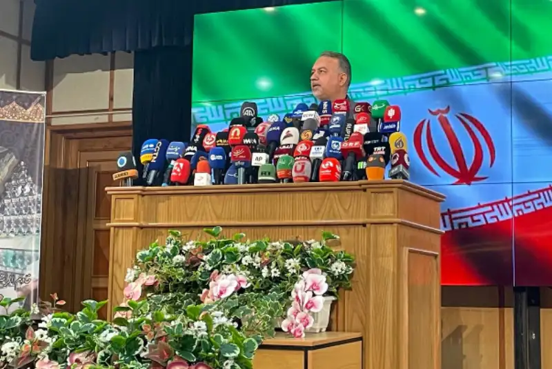 اسلامی: از 33 داوطلب روز اول، پنج نفر واجد شرایط ثبت‌نام بودند / 3 خانم داوطلب شدند