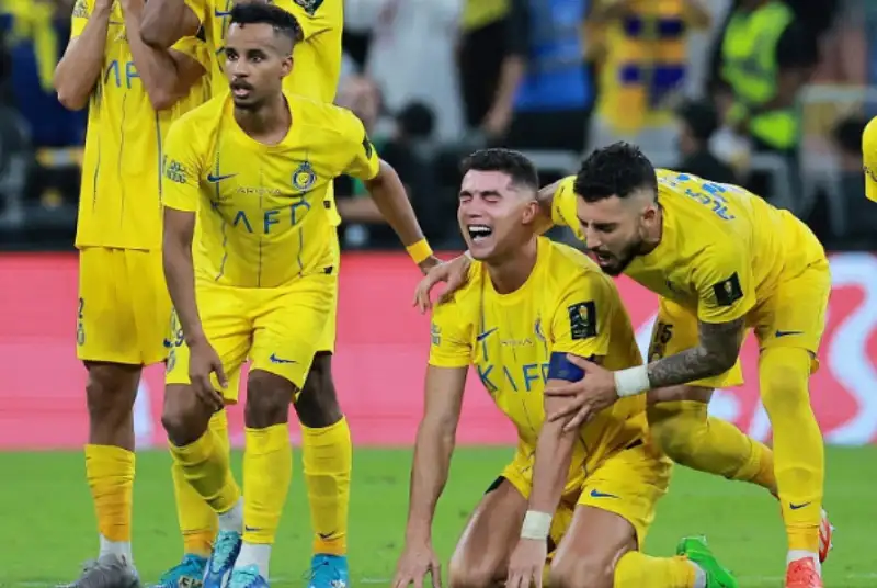 در جام پادشاهی عربستان؛ رونالدو بعد از شکست مقابل الهلال گریه کرد + فیلم