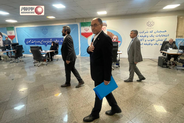 Pezeshkian, Haghanian register bid for presidency