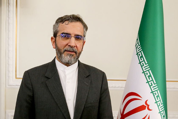 Iran’s acting FM meets with Lebanese counterpart