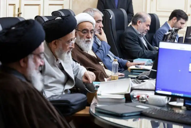 چهارمین روز بررسی صلاحیت داوطلبان ریاست‌جمهوری در شورای نگهبان + فیلم