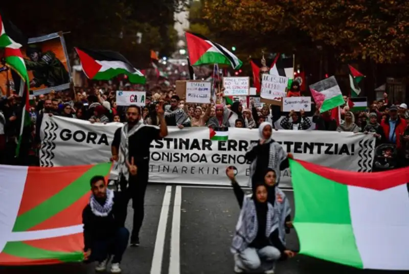 همبستگی گسترده با غزه و فلسطین در شهر بیلبائو + فیلم