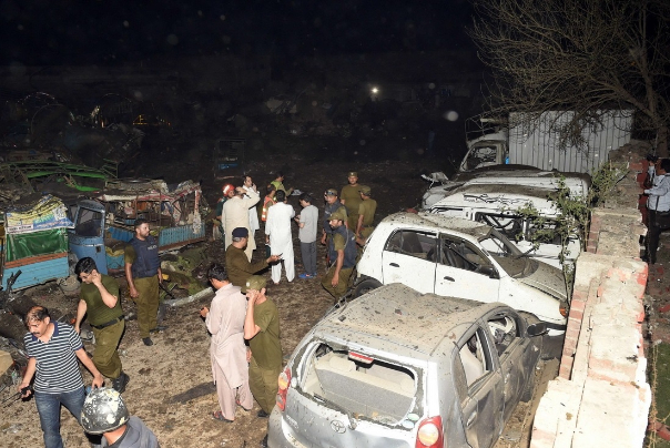 انفجار بمب در پاکستان؛ 7 نفر کشته شدند