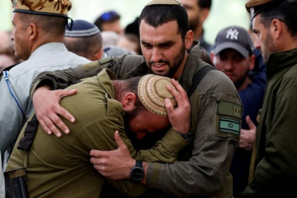 חייל ישראלי התאבד הוא התבקש לחזור לעזה... וצבא הכיבוש מסרב לקבור אותו צבאית
