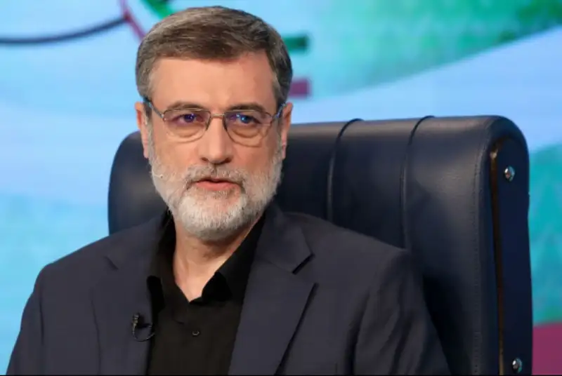 قاضی‌زاده‌هاشمی: سیاست خارجی باید دستاورد داشته باشد