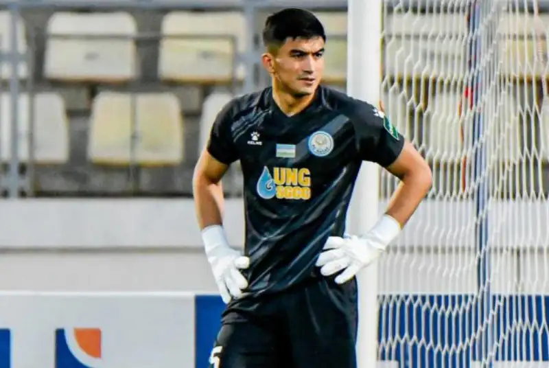 پرسپولیس با دروازه‌بان ازبک وارد مذاکره شد