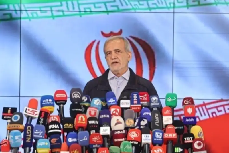 نشست خبری رئیس‌جمهور نهم امروز عصر برگزار می‌شود