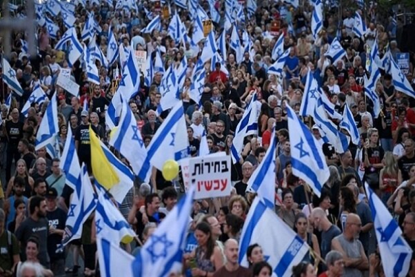 'יום הבלבול' בישות הכיבוש הפגנות מאסיביות נגד ממשלת נתניהו