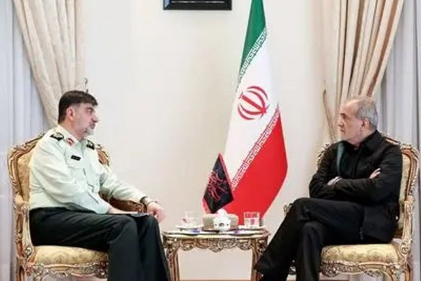 دیدار سردار رادان با پزشکیان
