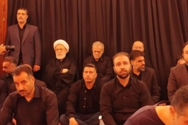 شرکت رئیس‌جمهور منتخب در عزاداری امام حسین(ع)+ فیلم