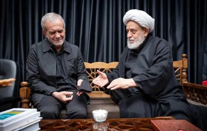 انتخابات مقدس نیست