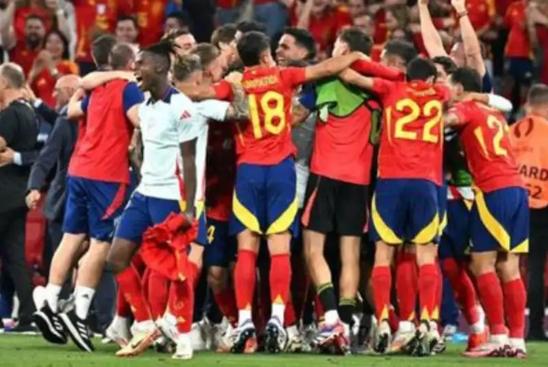 پاداش 28 میلیون یورویی اسپانیا در صورت قهرمانی