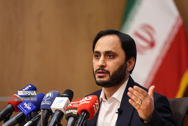 بهادری جهرمی: واردات خودرو آزاد شد