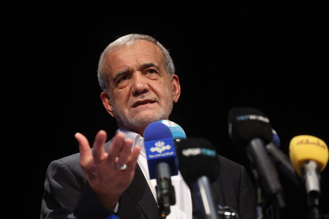 Need to join hands to address problems: Pezeshkian