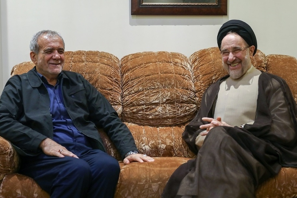 خاتمى به دیدار پزشکیان رفت
