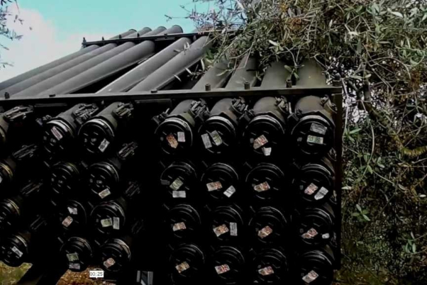 חיזבאללה מכוון לכמה אתרי כיבוש והורג חבר בשירות הביטחון של התנחלויות הגושרים.