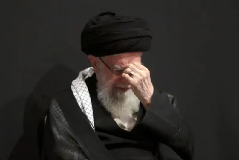 مراسم قرائت زیارت اربعین و اقامه عزای حسینی با حضور رهبر معظم انقلاب برگزار می‌شود