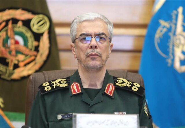 اعلام جزئیات پاسخ رهبر انقلاب به نامه ترامپ توسط سرلشگر باقری