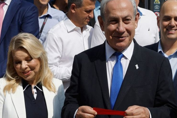 "מבול 7 באוקטובר" שרה נתניהו מביכה בפומבי את בעלה