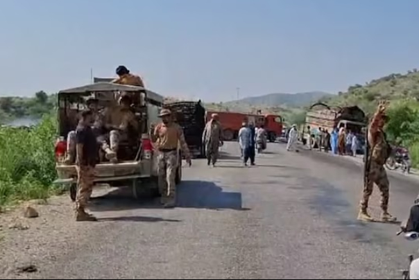 23 مسافر اتوبوس بلوچستان پاکستان کشته شدند