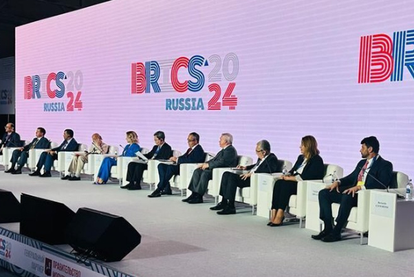 טהראן קוראת לערי ה-BRICS לעמוד לצד האנשים חסרי ההגנה של עזה