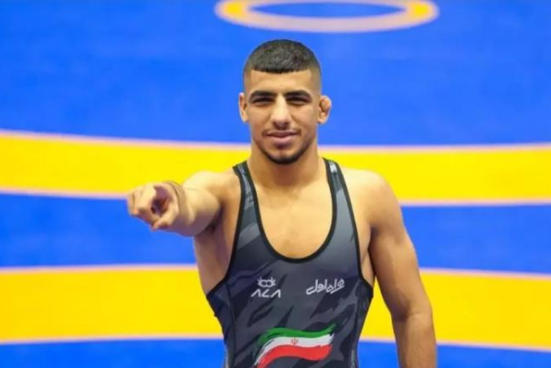 Хоррамдель из Ирана выигрывает золото на чемпионате мира по борьбе среди юношей до 20 лет