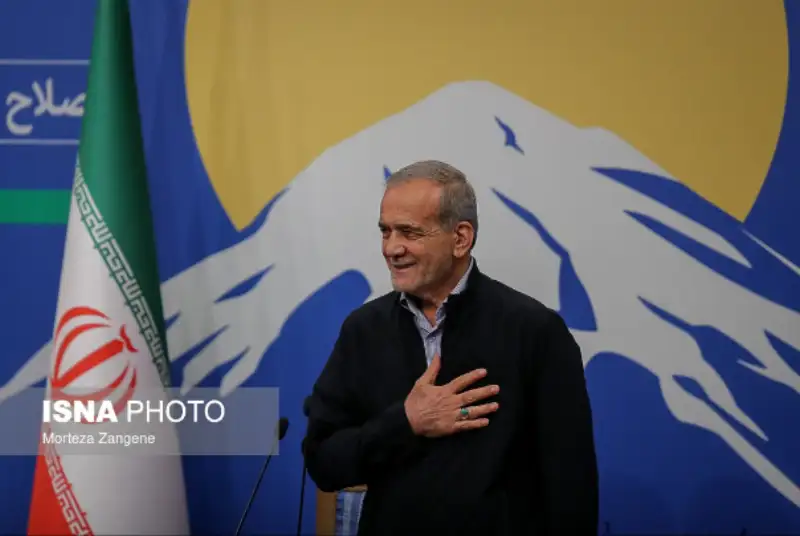 گزارش تصویری | اولین نشست خبری رئیس جمهور