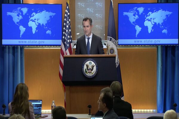 US admits imposing over 500 hostile sanctions against Iran