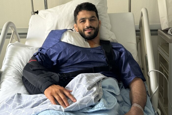 کتف یزدانی عمل شد