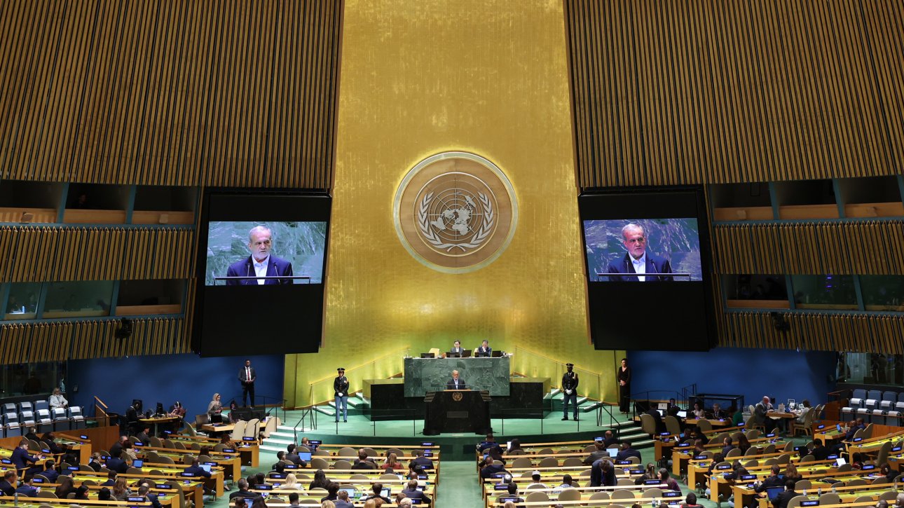 Pezeshkian in meetings with world leaders emphasizes development of ties, reduction of regional tensions