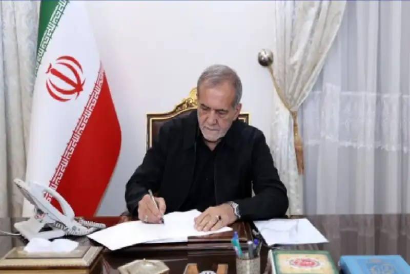 پزشکیان به رئیس جمهور کره‌جنوبی تبریک گفت