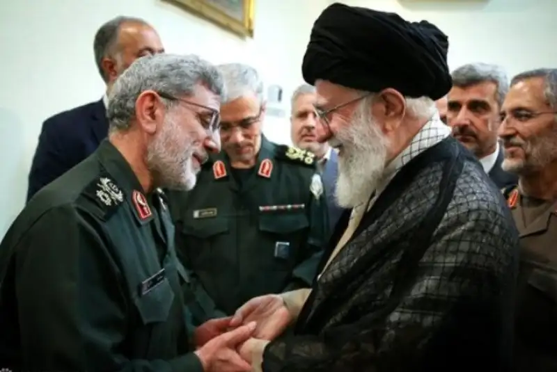 مشاور فرمانده سپاه: سردار قاآنی از رهبر معظم انقلاب نشان فتح دریافت خواهد کرد