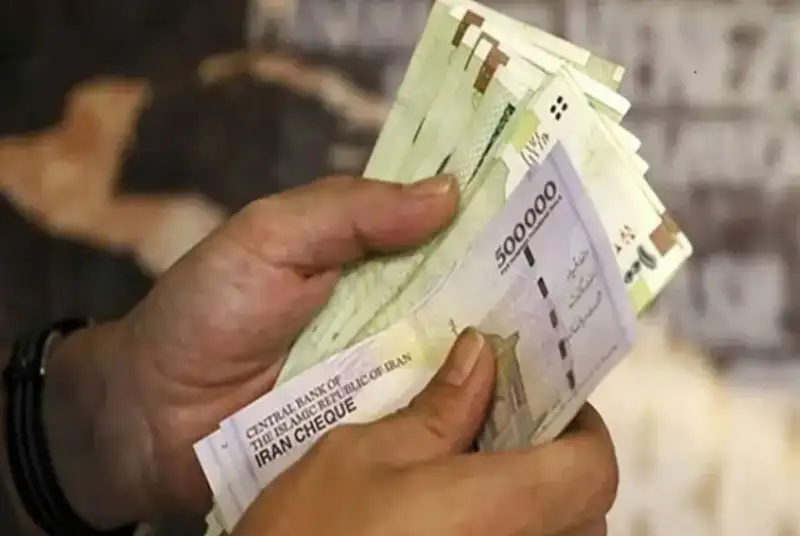 عیدی و پاداش، حق قانونی کارگران است