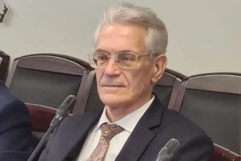 شرق‌شناس برجسته: ایران و روسیه رهبران جنبش جهان جدید هستند