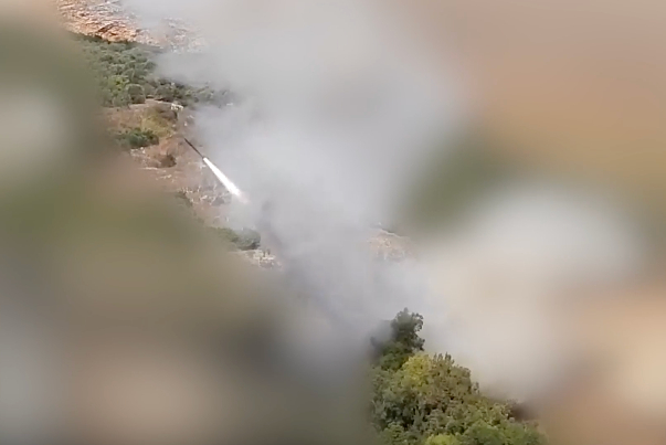 חיזבאללה מפציץ את קריית אתא בטילים ספציפיים וממשיך לכוון את חיילי הכיבוש בגבול